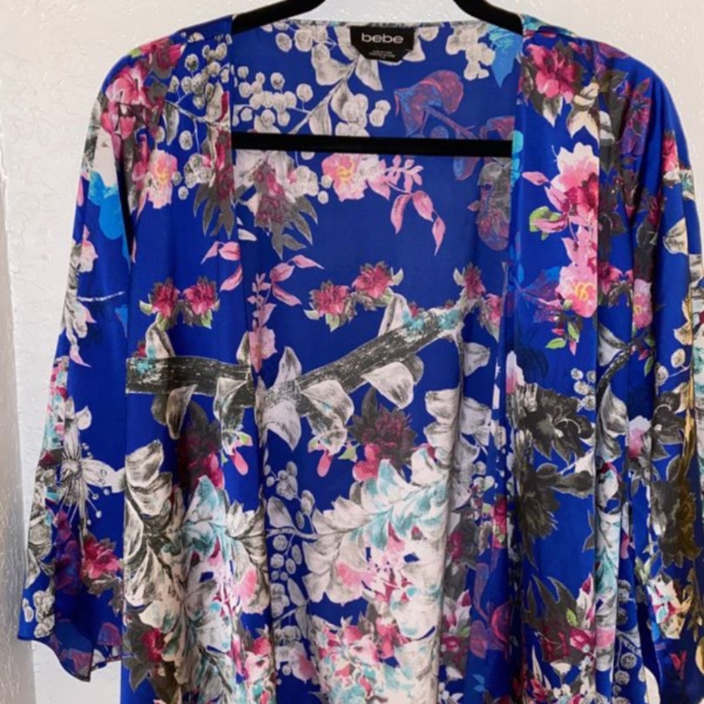 Bebe kimono cover up